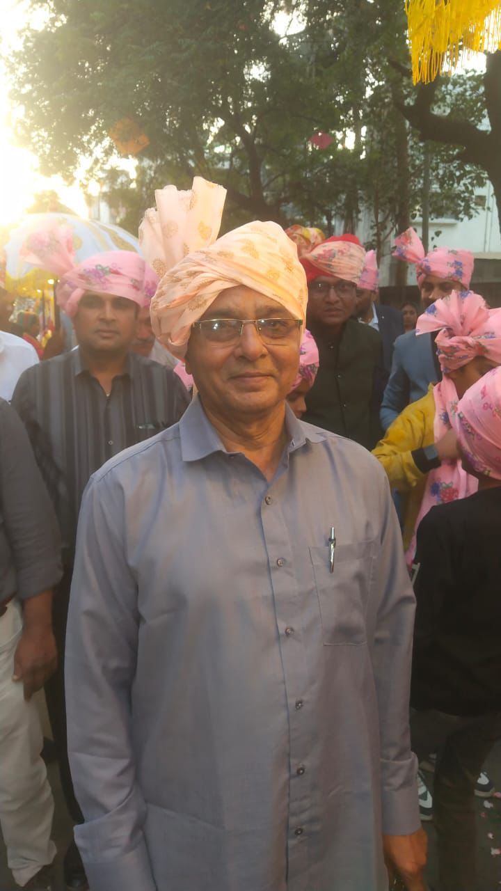 Professional Wedding Dhol Service in Adajan